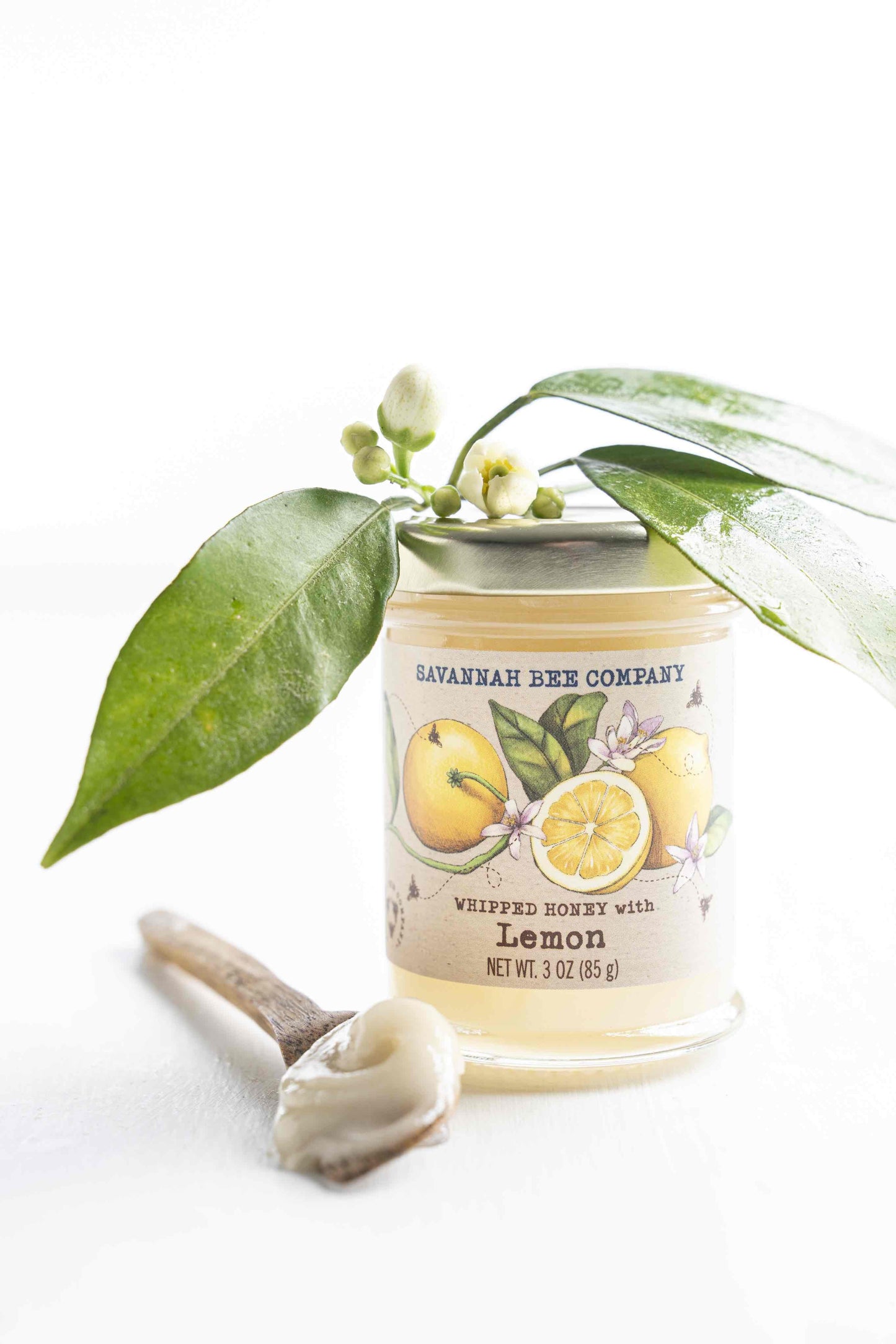 Schlaghonig mit Zitrone