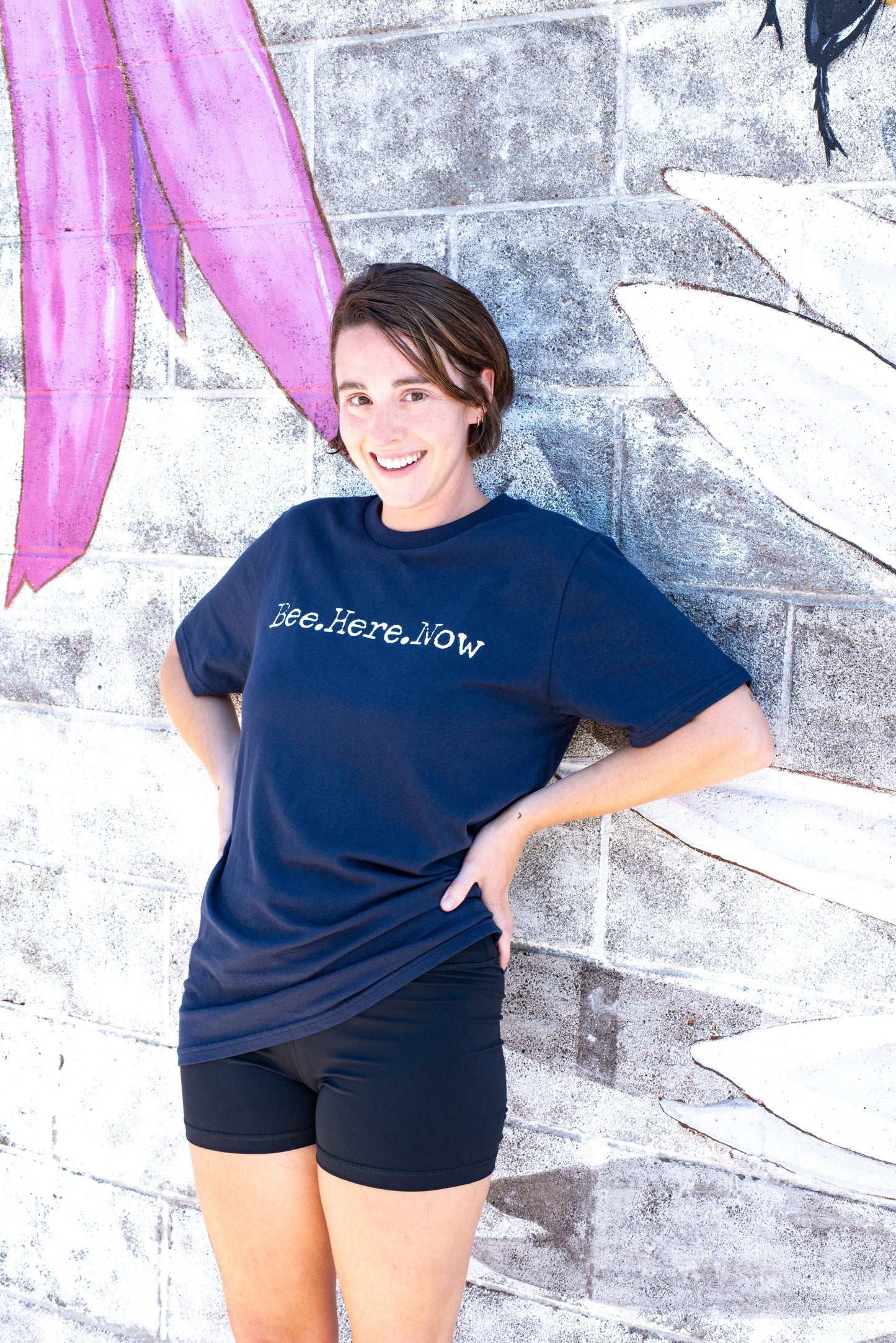 Biene hier jetzt T-Shirt