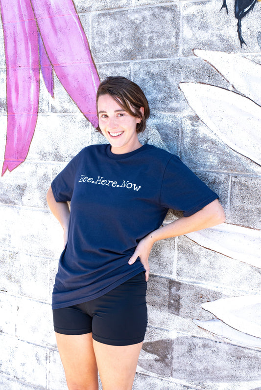 Biene hier jetzt T-Shirt